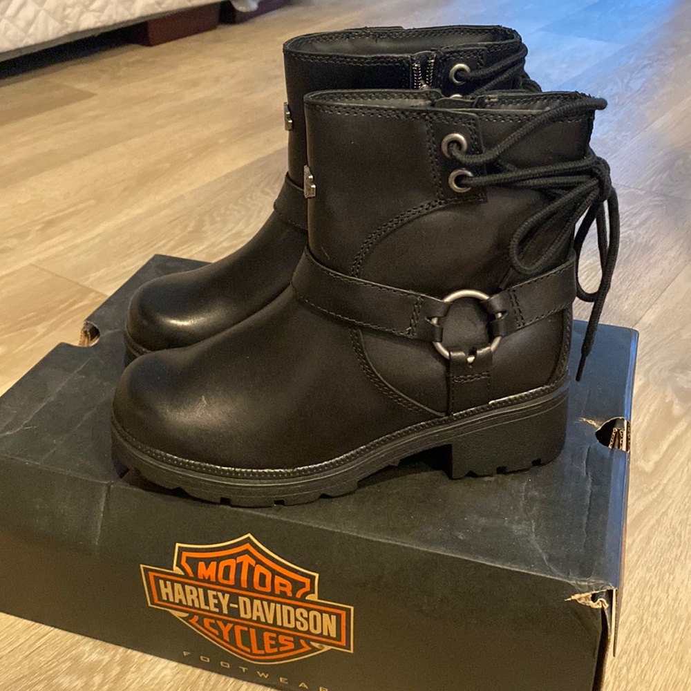 Never worn leather Harley Davidson Motorcycle Boots